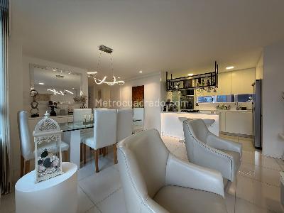 Apartamento de 3 alcobas en venta en La Consolata, Medellín, 95 m² · foto 4 de 20