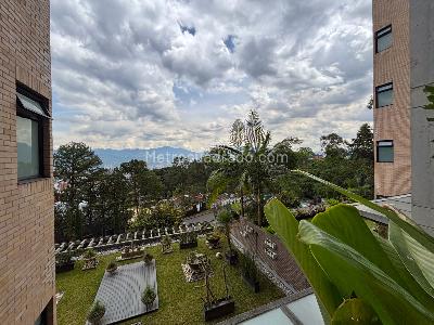 Apartamento de 3 alcobas en venta en Los Balsos No 2, Medellín, 181 m² · foto 6 de 20
