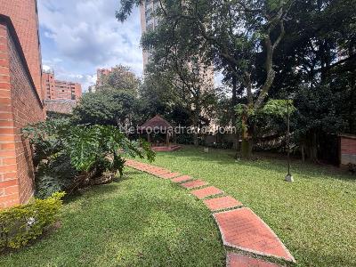 Apartamento de 3 alcobas en venta en Castropol, Medellín, 224 m² · foto 20 de 20