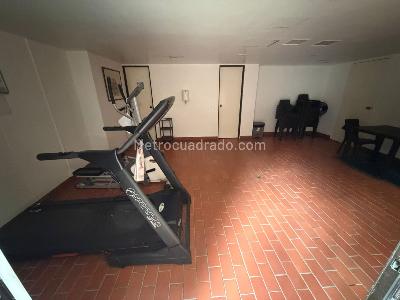 Apartamento de 3 alcobas en venta en Castropol, Medellín, 224 m² · foto 19 de 20