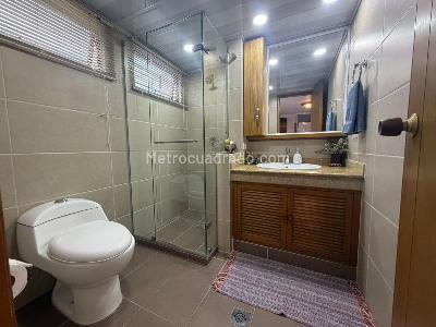 Apartamento de 3 alcobas en venta en Castropol, Medellín, 224 m² · foto 14 de 20