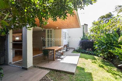 Casa de 4 alcobas en venta en El Tesoro, Medellín, 290 m² · foto 3 de 20