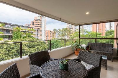 Apartamento de 3 alcobas en venta en La Linde, Medellín, 170 m² · foto 2 de 20