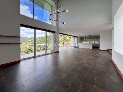 Casa de 3 alcobas en venta en V, Rionegro, 450 m² · foto 2 de 20