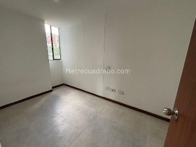 Apartamento de 3 alcobas en venta en El Poblado Loma De Los Parra, Medellín, 76 m² · foto 8 de 10