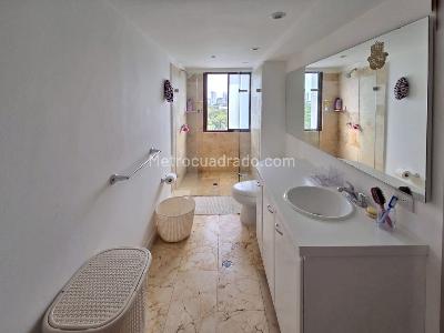 Apartamento en venta en El Poblado, Medellín · foto 15 de 20