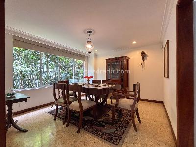 Casa de 3 alcobas en venta en Loma Benedictinos, Envigado, 273 m² · foto 5 de 20