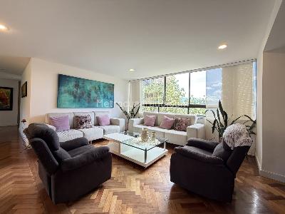 Apartamento de 2 alcobas en venta en El Poblado, Medellín, 137 m² · foto 3 de 20