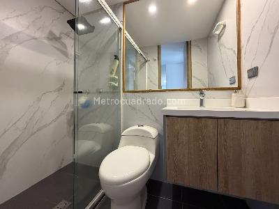 Apartamento de 2 alcobas en venta en El Poblado, Medellín, 137 m² · foto 14 de 20