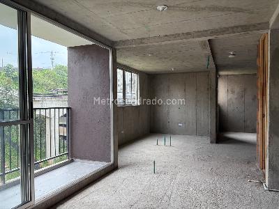 Apartamento de 3 alcobas en venta en Loma De San Jose, Sabaneta, 54 m² · foto 5 de 16