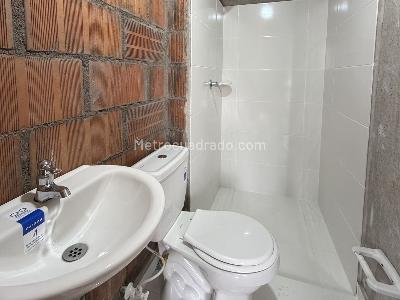Apartamento de 3 alcobas en venta en Loma De San Jose, Sabaneta, 54 m² · foto 11 de 16