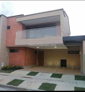 Casa de 3 alcobas en venta en San Antonio De Pereira, Rionegro, 170 m² · foto 7 de 7