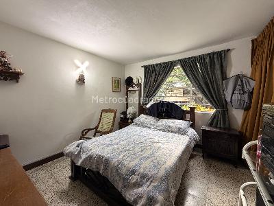 Casa de 5 alcobas en venta en San Javier No 2, Medellín, 372 m² · foto 14 de 20