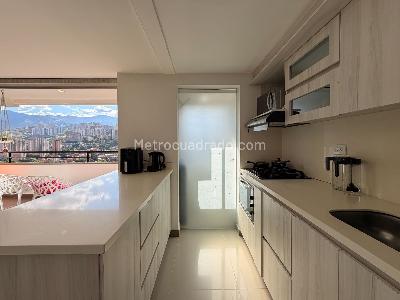 Apartamento en venta en San German, Medellín · foto 4 de 20