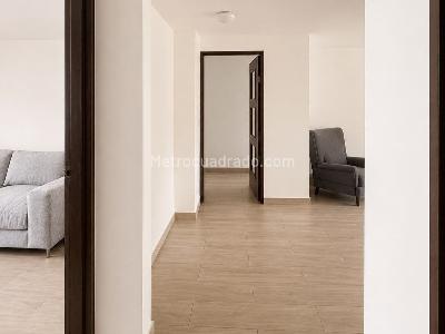 Apartamento de 3 alcobas en venta en Laureles, Medellín, 127 m² · foto 9 de 17