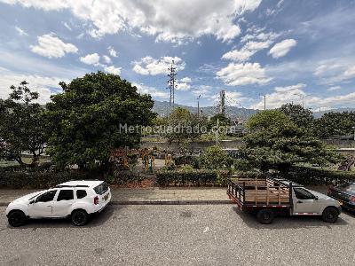 Apartamento de 1 alcoba en venta en Guayabal Cristo Rey, Medellín, 72 m² · foto 4 de 18