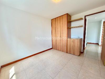 Apartamento de 3 alcobas en arriendo en Los Balsos No 1, Medellín, 134 m² · foto 8 de 11