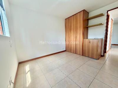 Apartamento de 3 alcobas en arriendo en Los Balsos No 1, Medellín, 134 m² · foto 10 de 11