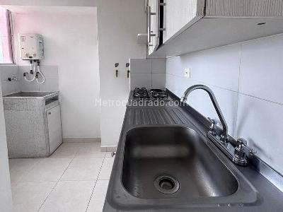 Apartamento en venta en Calasanz Parte Alta, Medellín · foto 4 de 16