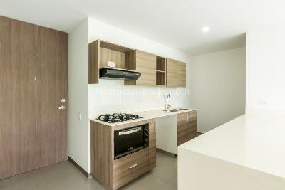 Apartamento de 2 alcobas en venta en Loma De Las Brujas, Envigado, 81 m² · foto 8 de 19