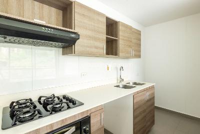 Apartamento de 2 alcobas en venta en Loma De Las Brujas, Envigado, 81 m² · foto 9 de 19