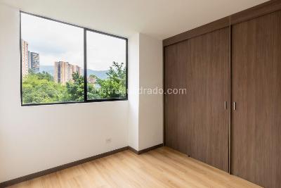 Apartamento de 2 alcobas en venta en Loma De Las Brujas, Envigado, 81 m² · foto 15 de 19