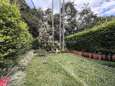 Casa de 4 alcobas en venta en El Poblado, Medellín, 230 m² · foto 2 de 18