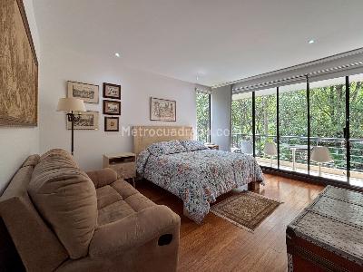 Casa de 3 alcobas en venta en La Calleja, Envigado, 228 m² · foto 10 de 20