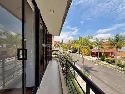 Casa de 3 alcobas en venta en La Calleja, Envigado, 228 m² · foto 17 de 20