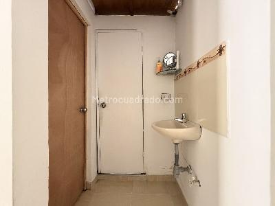 Casa de 2 alcobas en venta en Toscana, Medellín, 54 m² · foto 6 de 17