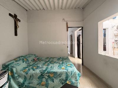 Casa de 2 alcobas en venta en Toscana, Medellín, 54 m² · foto 11 de 17
