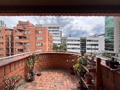 Apartamento de 3 alcobas en venta en El Poblado, Medellín, 143 m² · foto 3 de 20