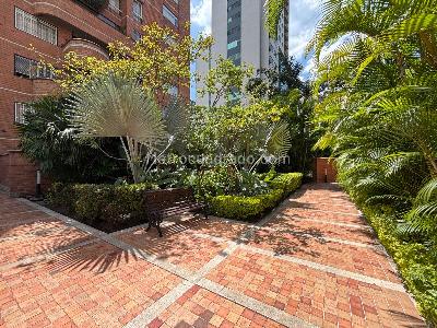 Apartamento de 3 alcobas en venta en El Poblado, Medellín, 143 m² · foto 17 de 20