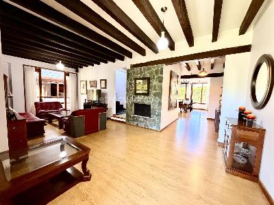 Casa de 4 alcobas en arriendo en Vilachuaga, Rionegro, 320 m² · foto 4 de 20