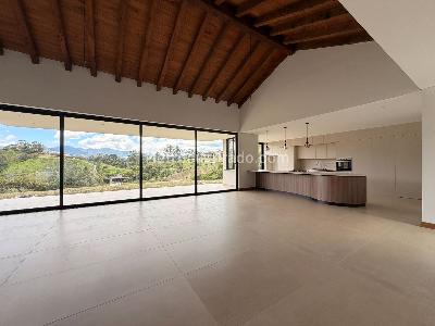 Casa en arriendo en Rionegro, Rionegro · foto 2 de 20