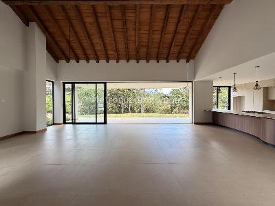 Casa de 3 alcobas en arriendo en El Hoyito, Rionegro, 380 m² · foto 5 de 20