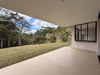 Casa de 3 alcobas en arriendo en El Hoyito, Rionegro, 380 m² · foto 8 de 20