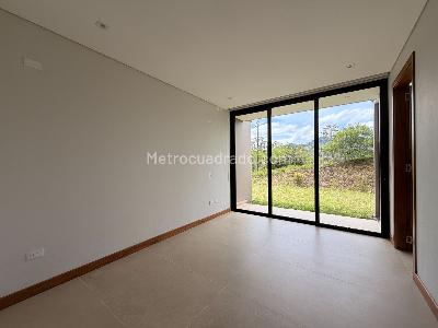 Casa de 3 alcobas en arriendo en El Hoyito, Rionegro, 380 m² · foto 11 de 19
