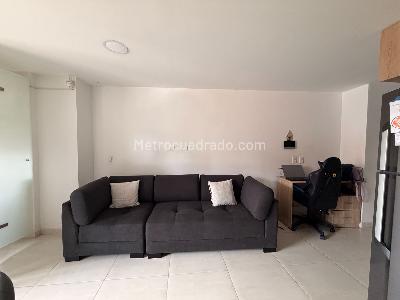 Apartamento en venta en Simón Bolívar, Itagüí · foto 3 de 19