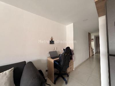 Apartamento en venta en Simón Bolívar, Itagüí · foto 4 de 19