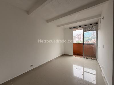 Apartamento en venta en Robledo, Medellín · foto 2 de 20