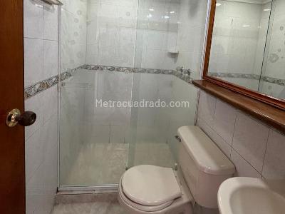 Apartamento en arriendo en La America, Medellín · foto 12 de 15