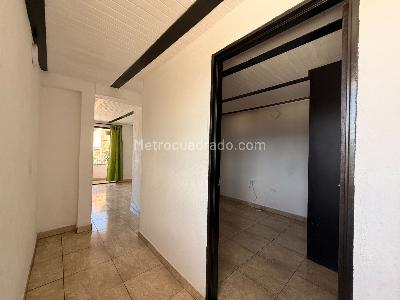 Casa de 3 alcobas en venta en Aranjuez, Medellín, 182 m² · foto 10 de 20