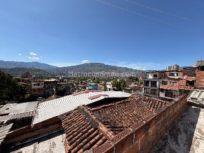 Casa de 3 alcobas en venta en Aranjuez, Medellín, 182 m² · foto 20 de 20