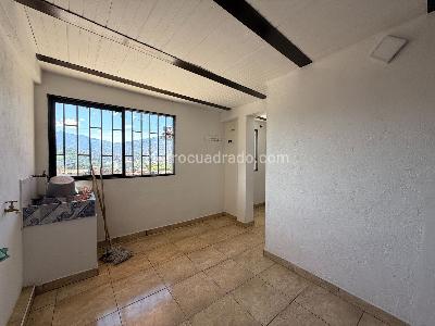 Casa de 3 alcobas en venta en Aranjuez, Medellín, 182 m² · foto 16 de 20