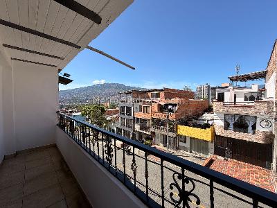 Casa de 3 alcobas en venta en Aranjuez, Medellín, 182 m² · foto 3 de 20