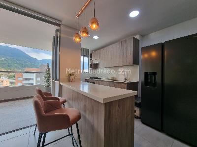 Apartamento de 3 alcobas en venta en Loma De Los Mesa, Envigado, 99 m² · foto 4 de 20