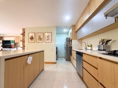 Apartamento de 3 alcobas en venta en Loma Del Escobero, Envigado, 135 m² · foto 7 de 20