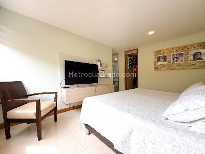 Apartamento de 3 alcobas en venta en Loma Del Escobero, Envigado, 135 m² · foto 14 de 20