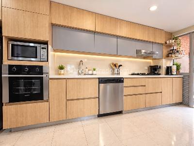 Apartamento de 3 alcobas en venta en Loma Del Escobero, Envigado, 135 m² · foto 4 de 20